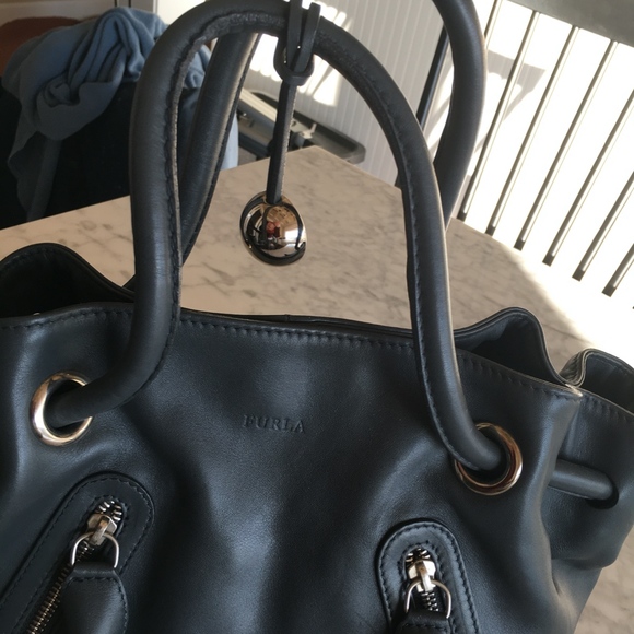 Furla purse - Picture 2 of 8